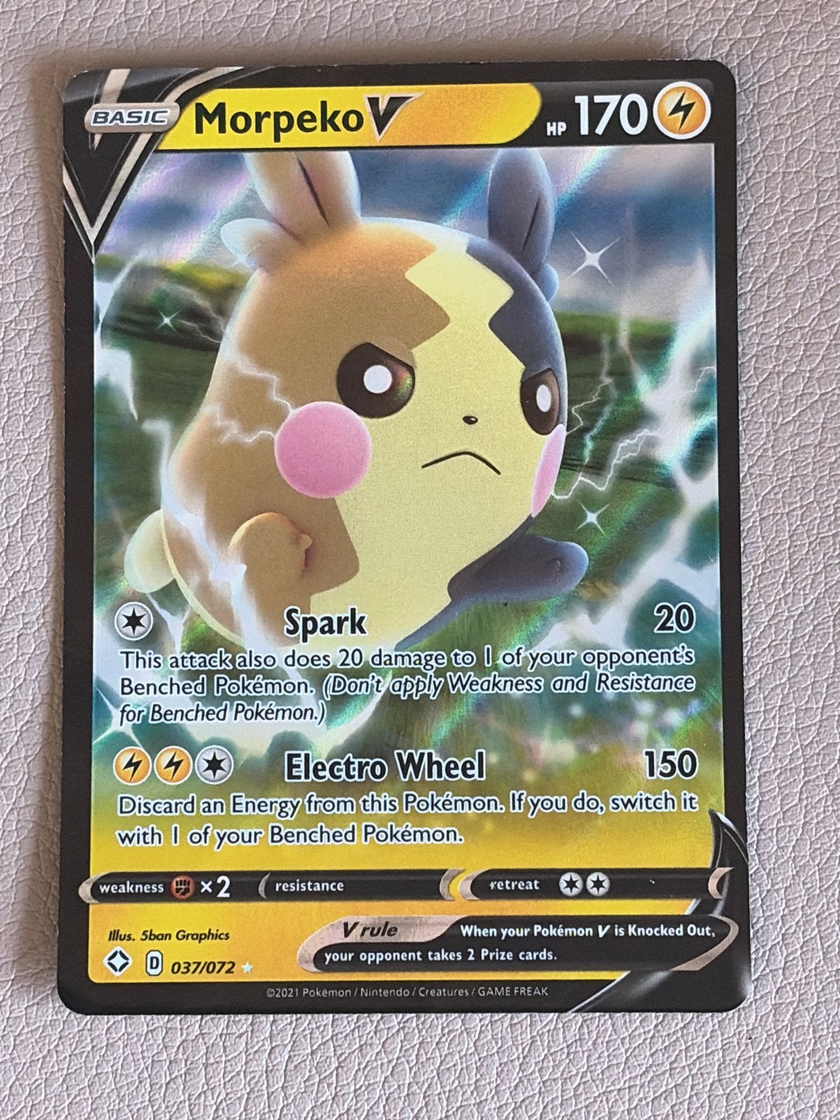 Morpeko V - Shining Fates 037/072, Ophalen of Verzenden, Gebruikt, Losse kaart, Foil