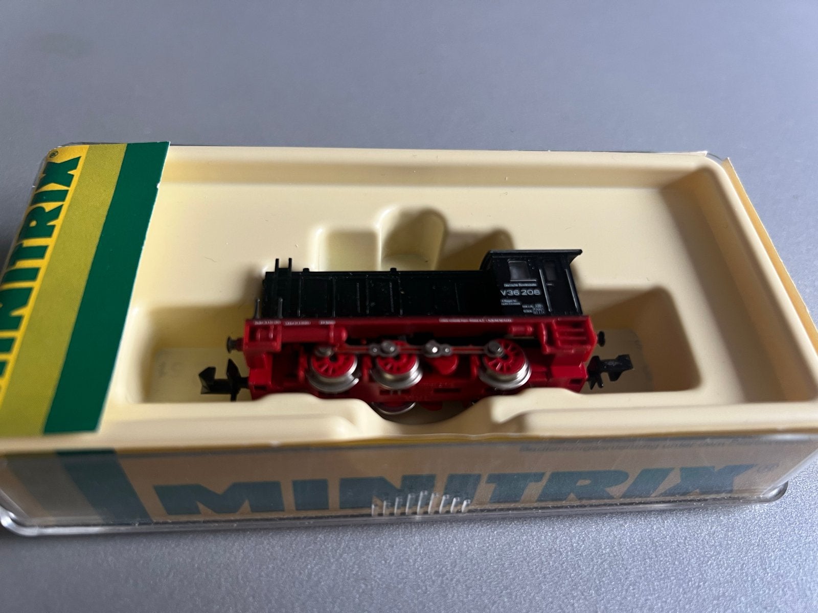 Minitrix 2962  Locomotief - Zo goed als nieuw, Trix, Ophalen of Verzenden, Zo goed als nieuw, Analoog