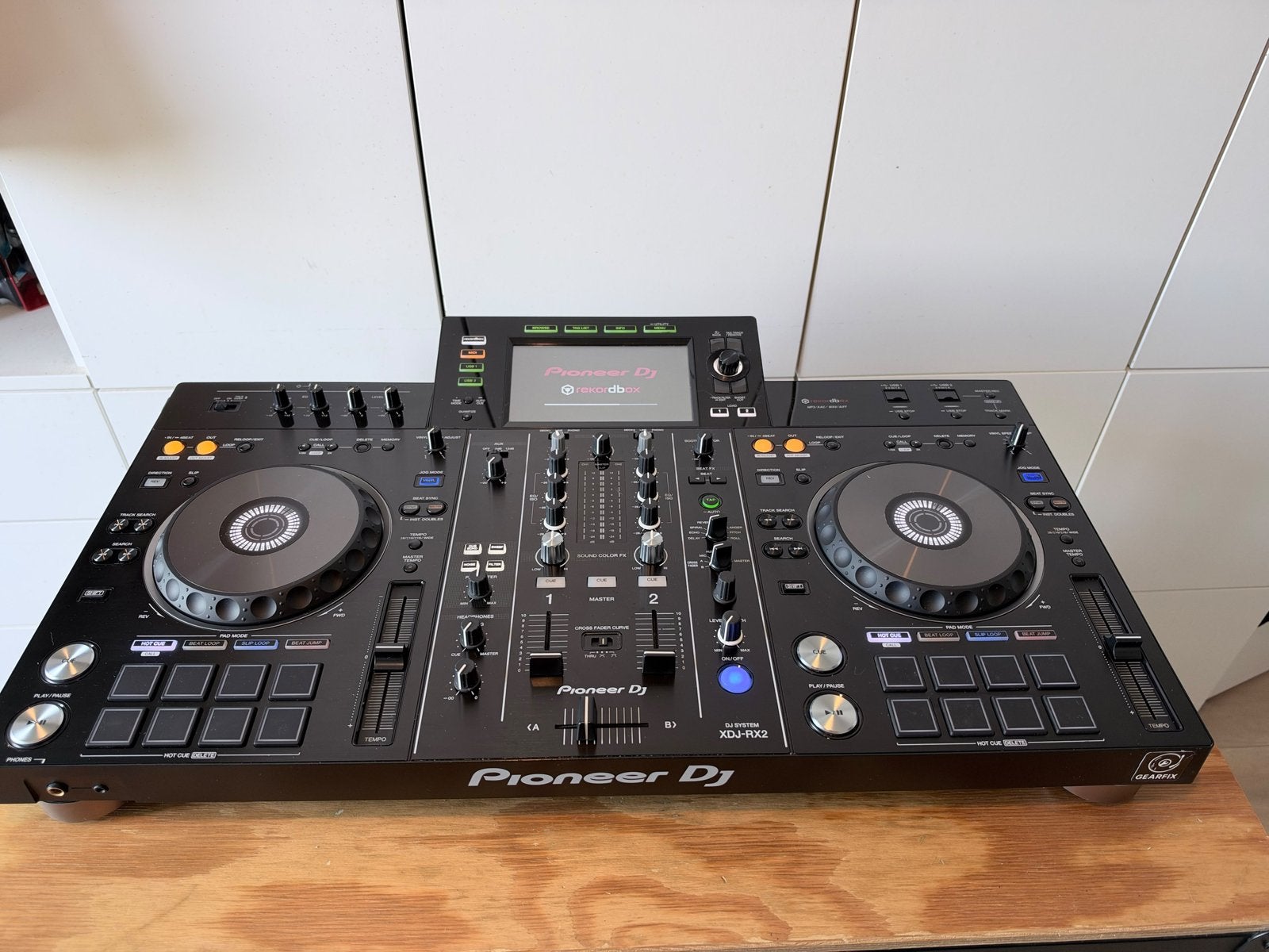 Foto 3 van Pioneer RX2 met Zomo P-XDJ-RX2 NSE flightcase