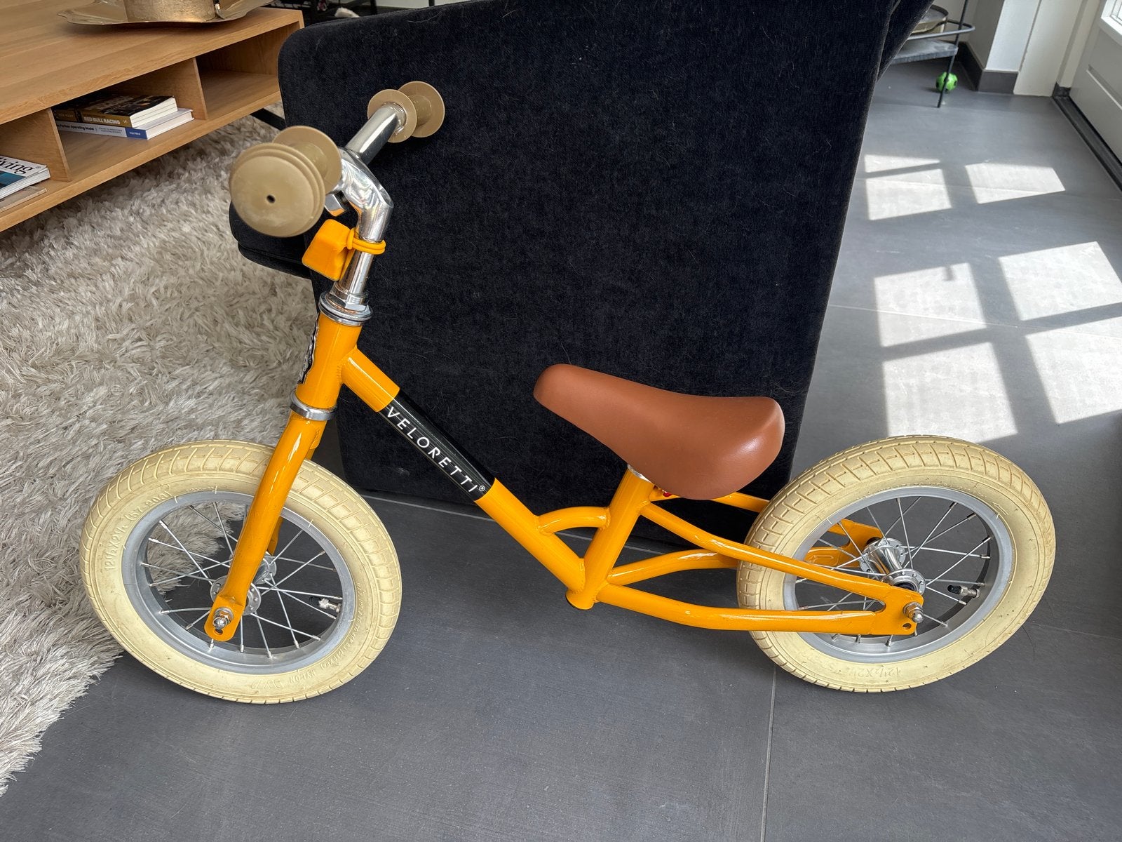 Veloretti kinderfiets loopfiets geel/bruin, Ophalen, Gebruikt, Minder dan 16 inch