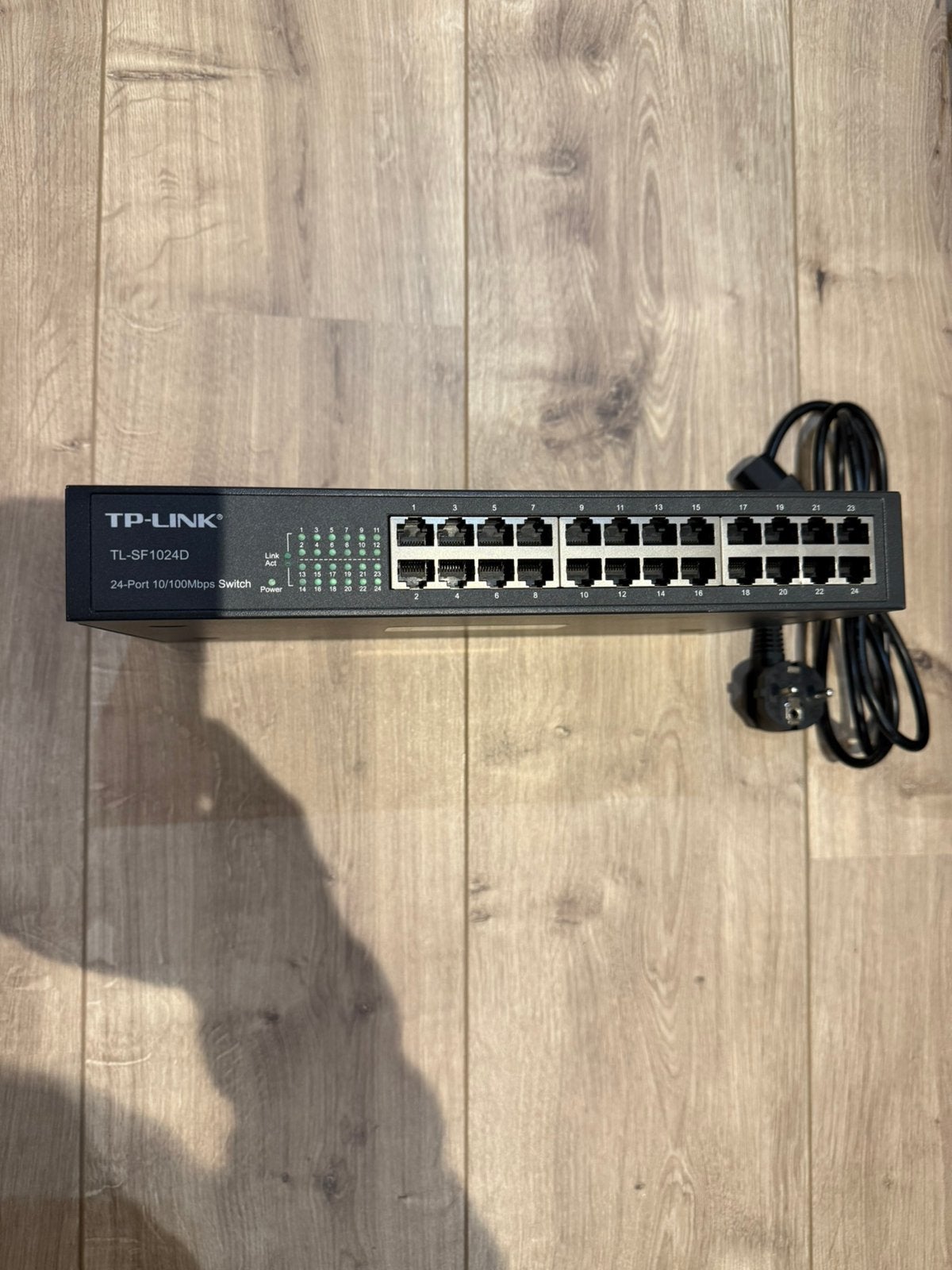 TP link TL-SF1024D, Ophalen of Verzenden, Zo goed als nieuw