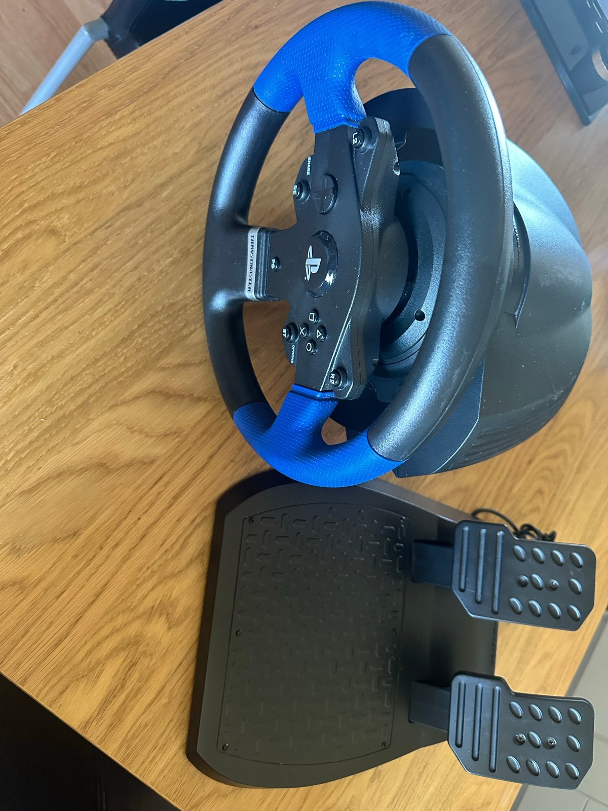 Thrustmaster T150 Race Stuur PS3/PS4 met Pedalen, Spelcomputers en Games, Spelcomputers | Sony PlayStation Consoles | Accessoires