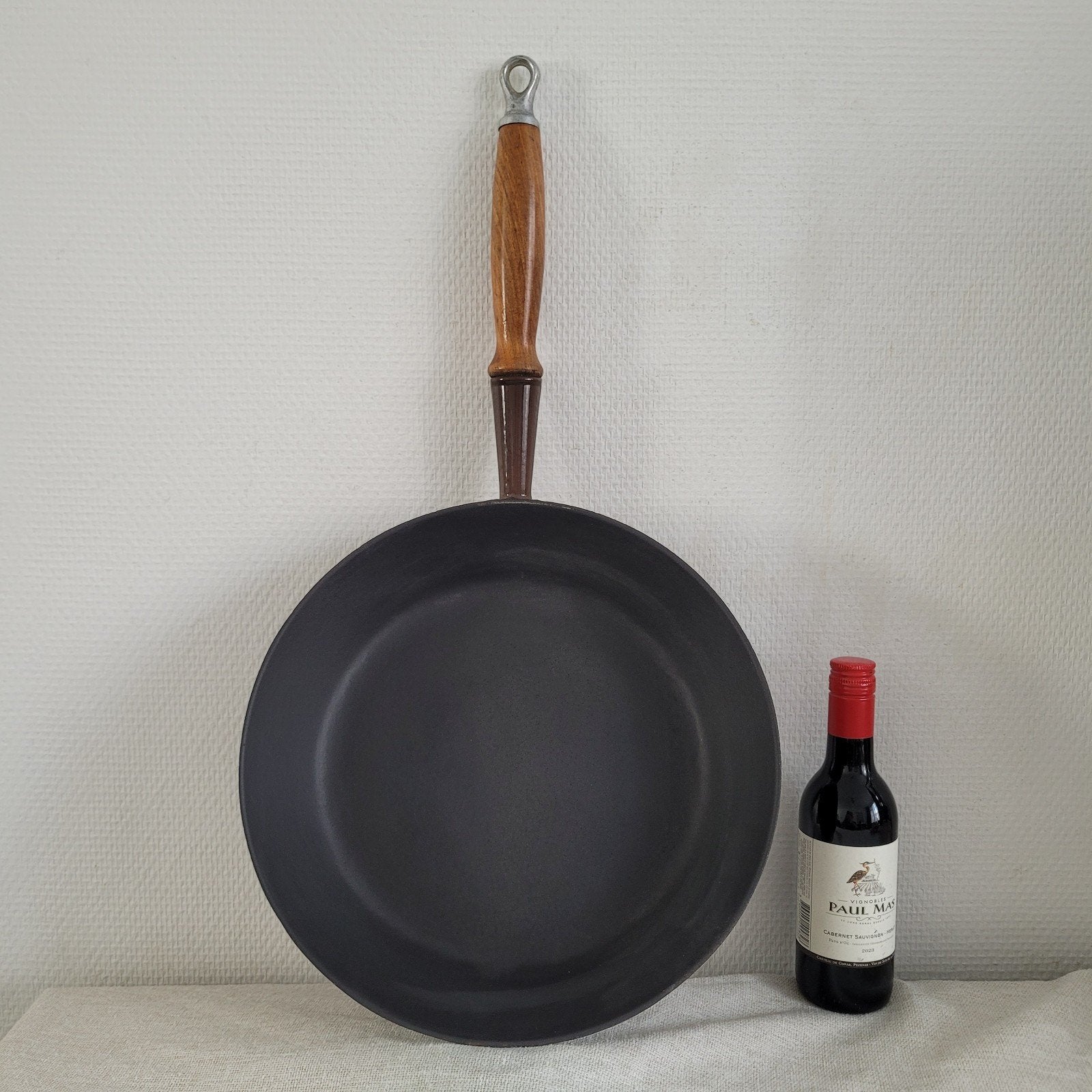 Le creuset vintage gietijzer emaille koekenpan skillet 28 cm, Koekenpan, Gebruikt, Gietijzer, Ophalen of Verzenden