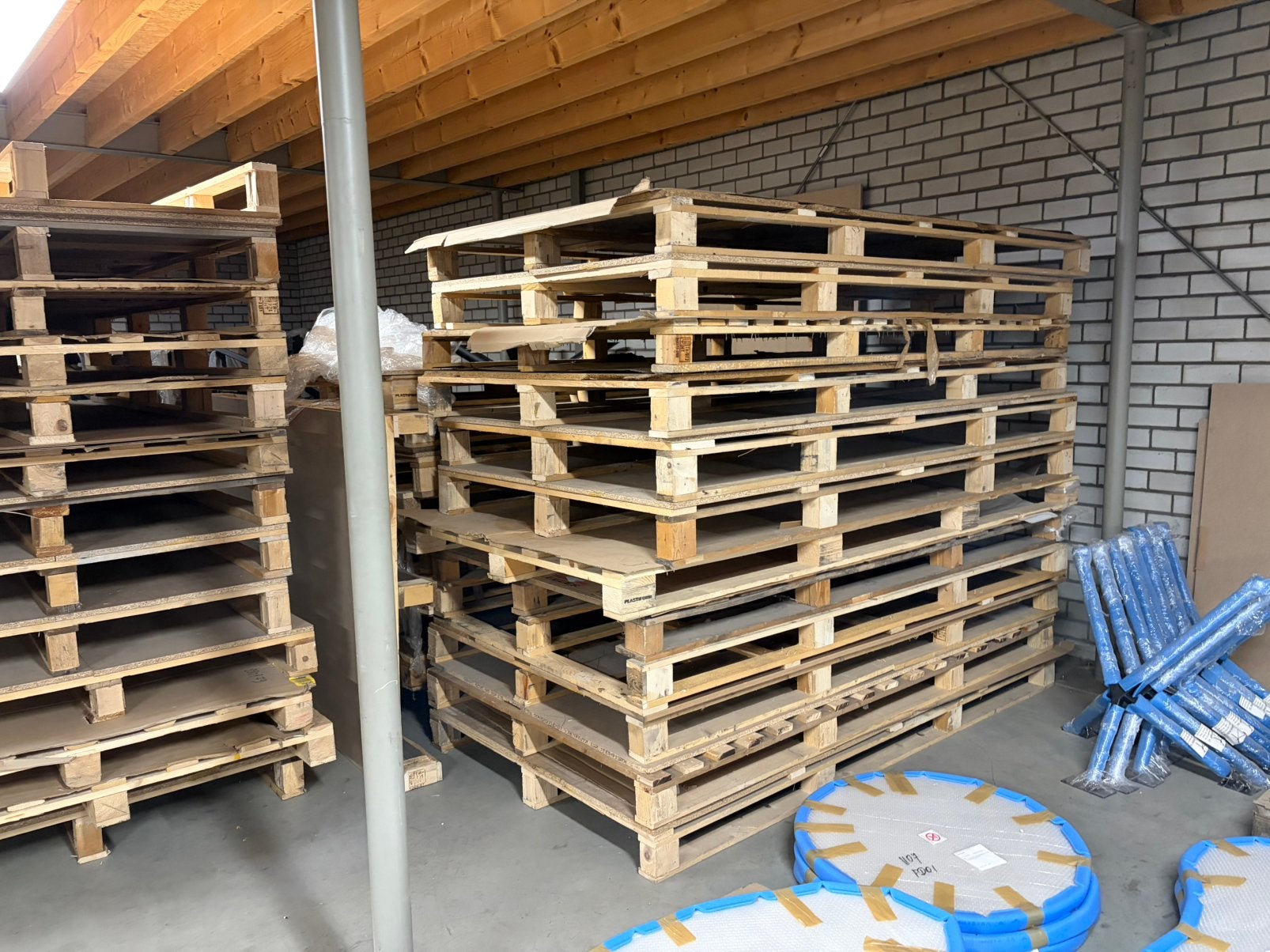 Pallets, Doe-het-zelf en Verbouw, Hout en Planken, Zo goed als nieuw, Pallet, Overige houtsoorten, Minder dan 200 cm, 50 mm of meer
