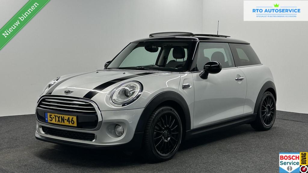 Mini Mini 1.5 Cooper Chili Serious Business PANO HEAD UP NAV, Auto's, Mini, Voorwielaandrijving, 136 pk, Gebruikt, Met garantie (alle)
