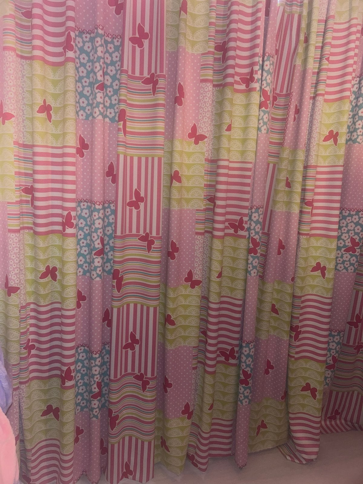 Vrolijke overgordijnen met vlinderprint, Huis en Inrichting, Stoffering | Gordijnen en Lamellen, 100 tot 150 cm, 200 cm of meer