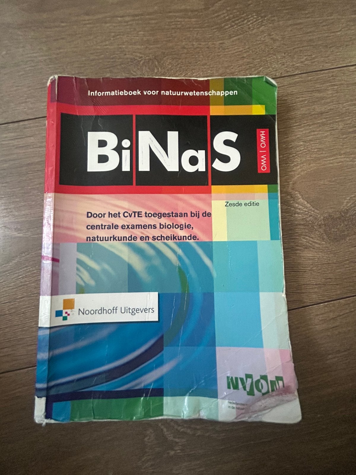 Binas 6e editie, Boeken, Schoolboeken, Ophalen of Verzenden, Zo goed als nieuw, Overige niveaus