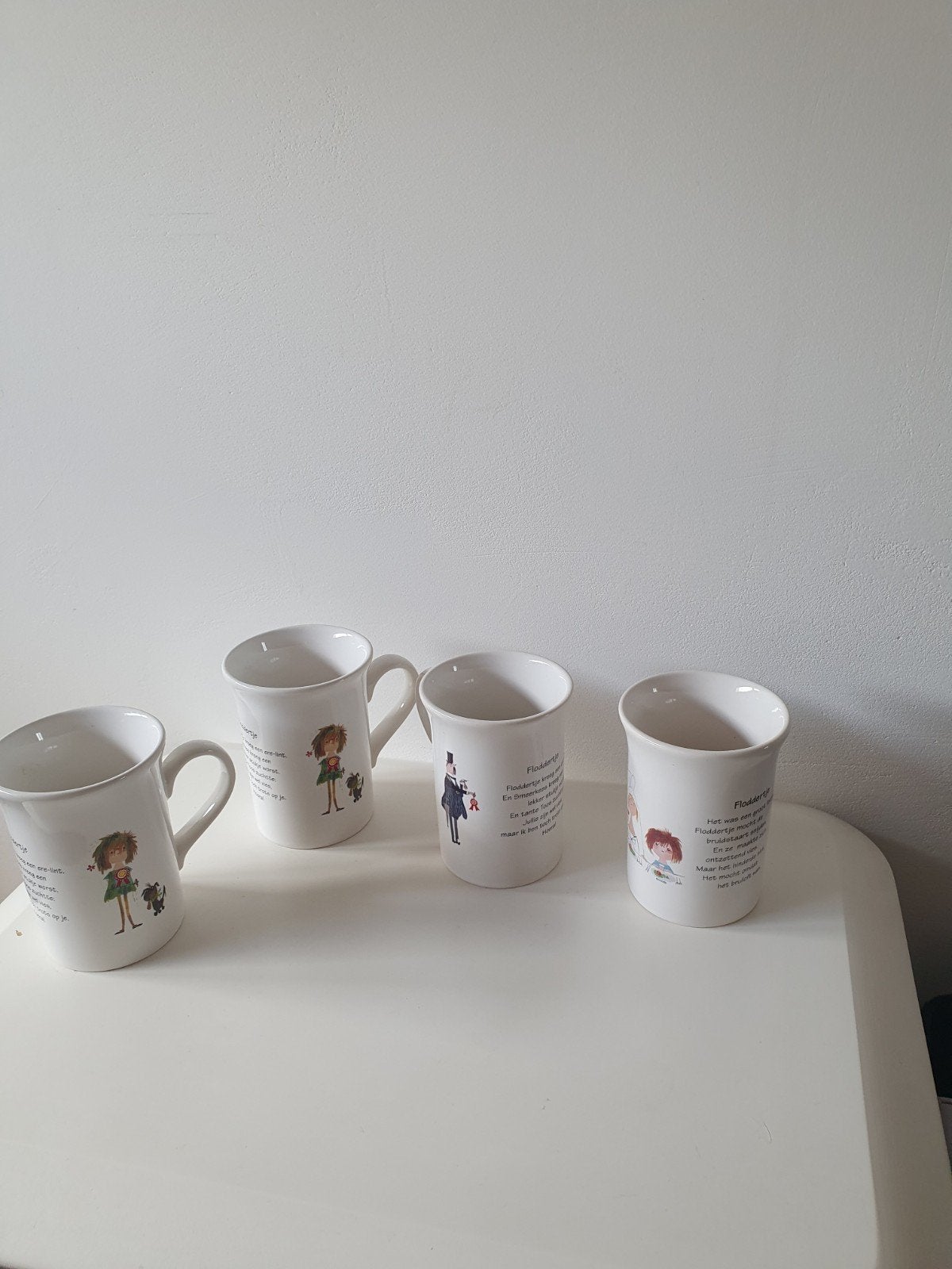 Vintage, 4 Floddertje mokken. Z.g.a.n, Ophalen of Verzenden, Overige stijlen, Kop(pen) en/of Schotel(s)