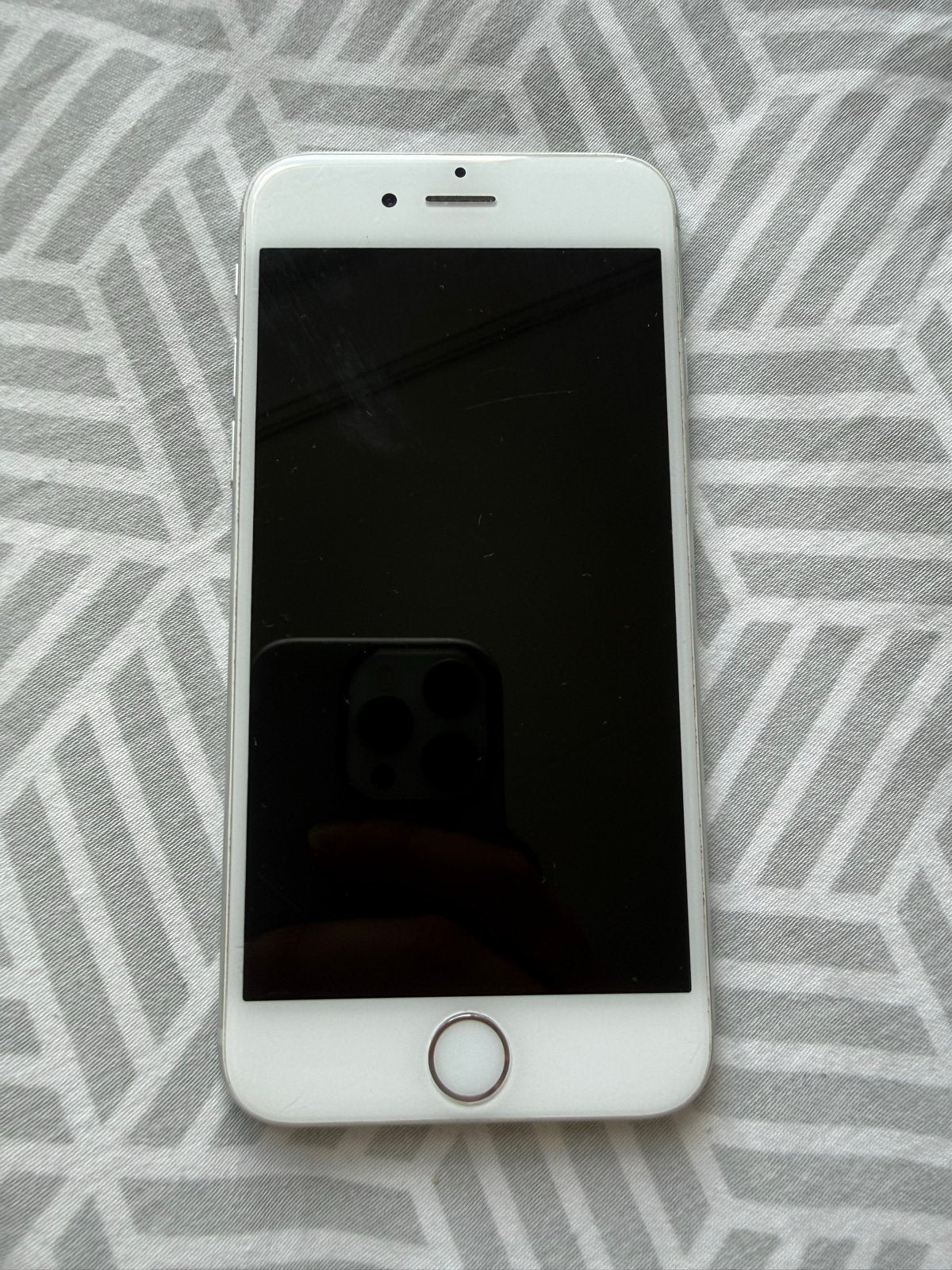 iPhone 8 - Gebroken scherm, vergrendeld - 64GB, Telecommunicatie, Mobiele telefoons | Apple iPhone, Ophalen of Verzenden, Niet werkend
