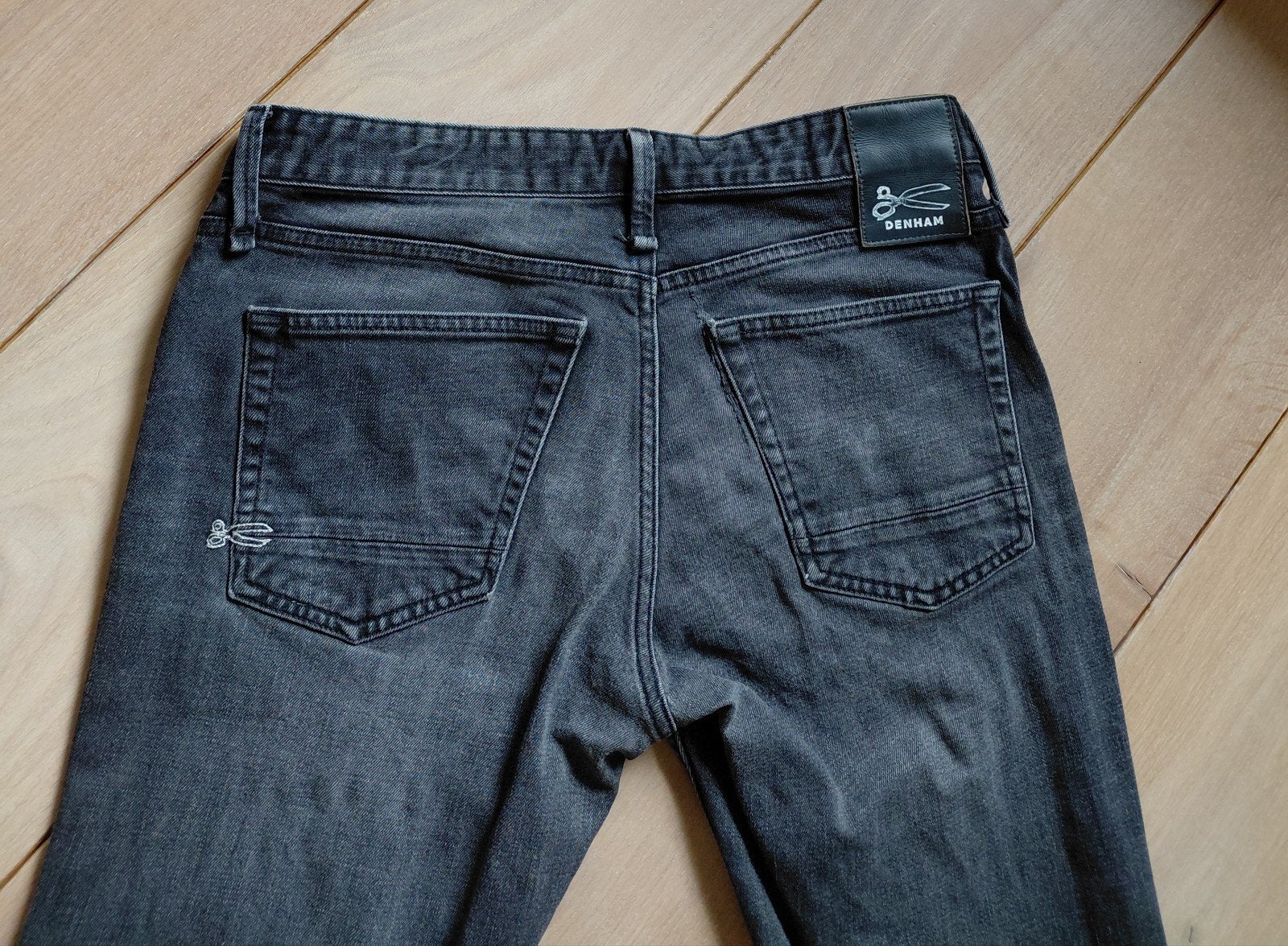 als nieuw DENHAM heren jeans maat 33, Ophalen of Verzenden, Zo goed als nieuw, W33 - W34 (confectie 48/50), Grijs