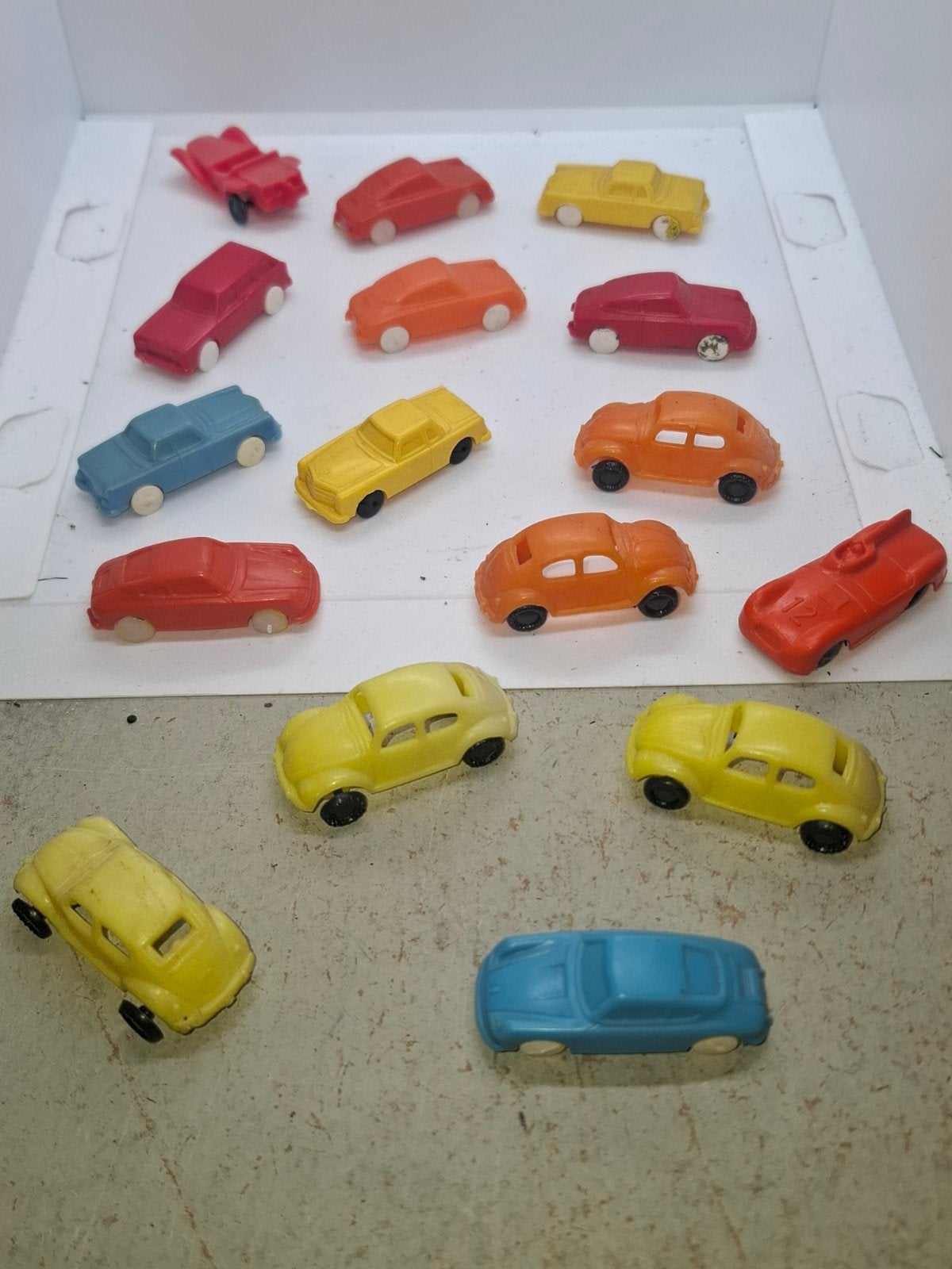 div plastic auto's merk ????, Ophalen of Verzenden, Gebruikt, Auto, Overige merken