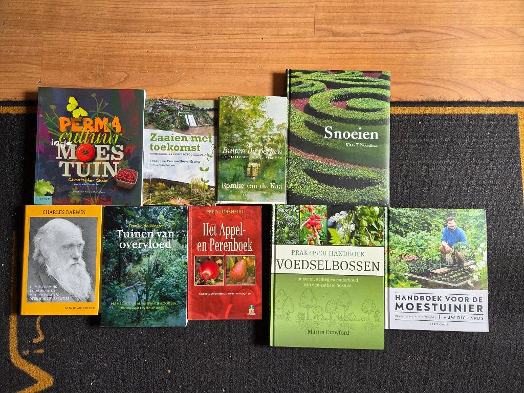 Verzameling boeken moestuin en voedselbos, Ophalen, Zo goed als nieuw, Bloemen, Planten en Bomen, Diverse auteurs