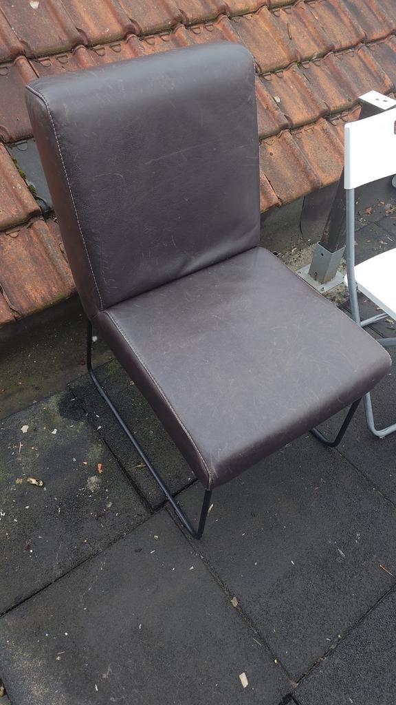 2 stoelen en 1 tafel Gratis, Huis en Inrichting, Ophalen