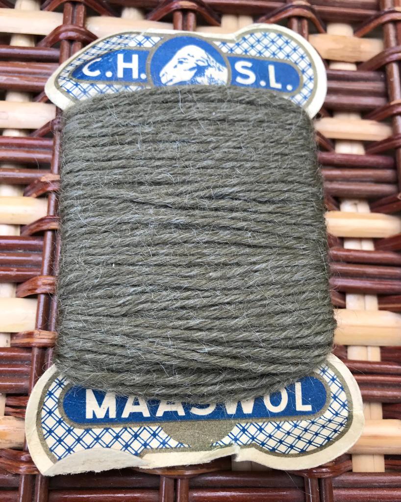 C.H.S.L Maaswol - karton met kaki stopwol, Ophalen of Verzenden, Nieuw, Garen of Naald(en)