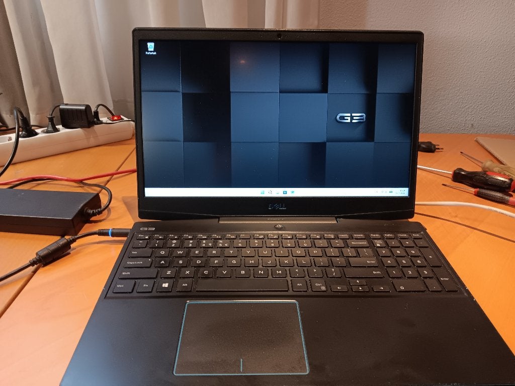Dell G3 (Gaming) Laptop (nieuwstaat), Met videokaart, 2 tot 3 Ghz, 8 GB, Zo goed als nieuw