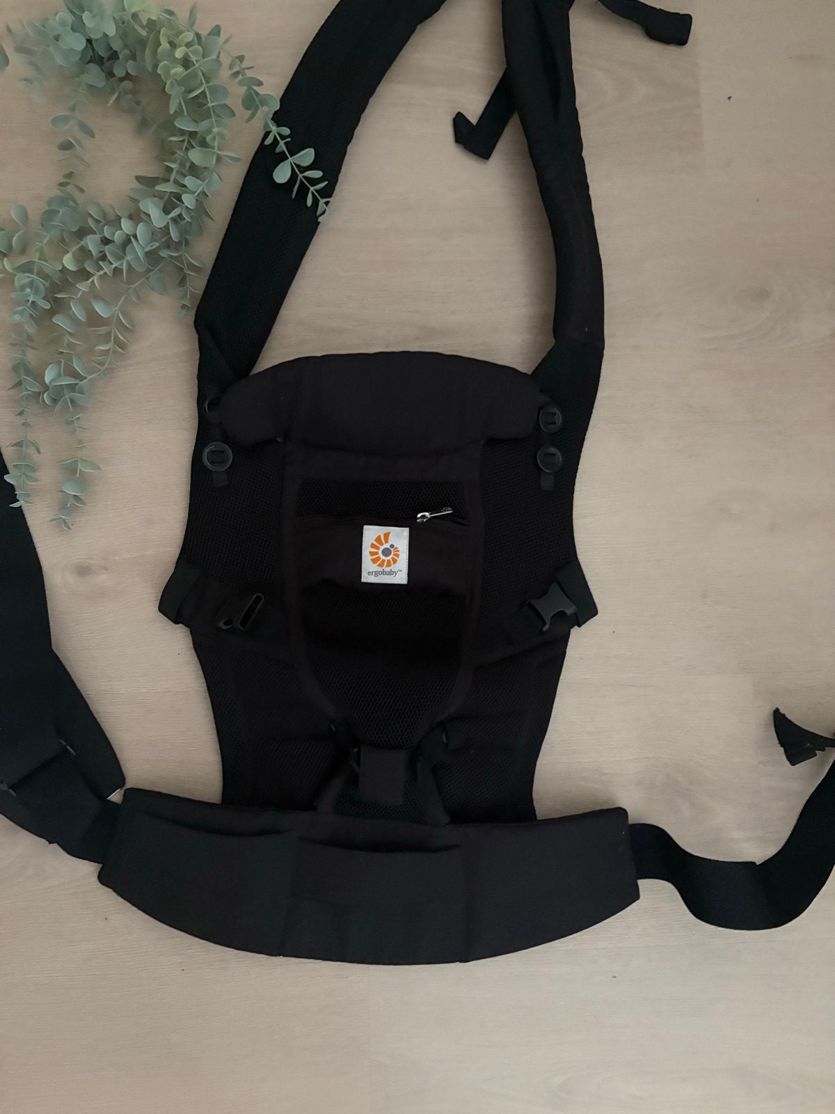 Ergobaby Adapt Cool Air Draagzak - Zwart, Zo goed als nieuw, Buik, Rug of Zij, Draagzak, Ophalen