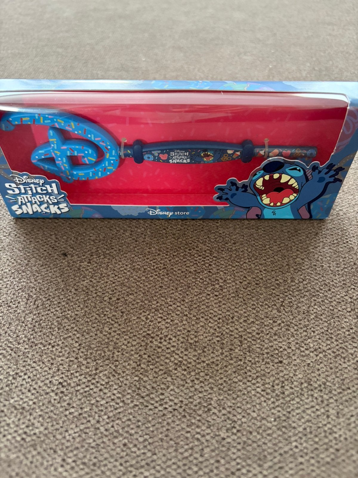 Limited Edition Disney Sleutel/Key van Stitch, Verzamelen, Disney, Ophalen of Verzenden, Overige figuren, Nieuw, Overige typen