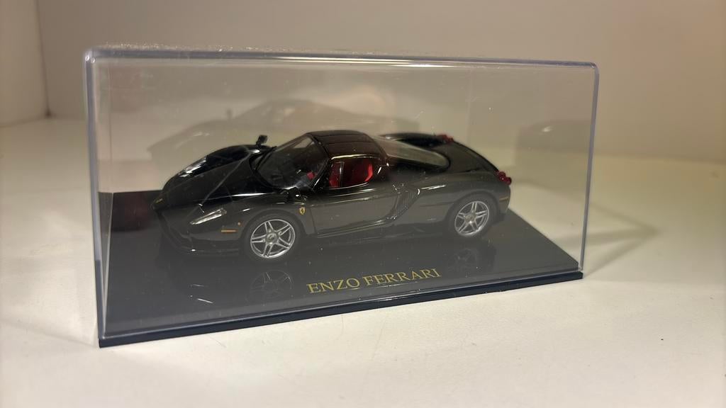 Ferrari enzo black atlas 1.43
