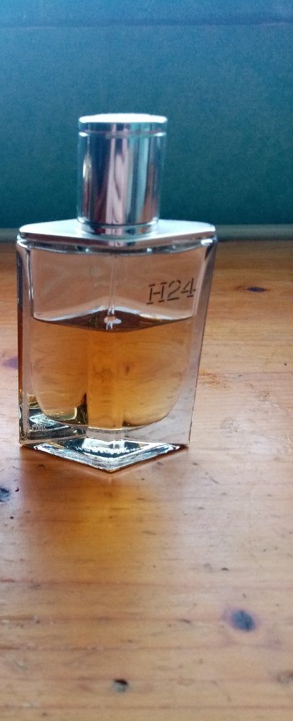Hermès H24 herenparfum 25ml, Sieraden, Tassen en Uiterlijk, Uiterlijk | Parfum, Ophalen, Gebruikt