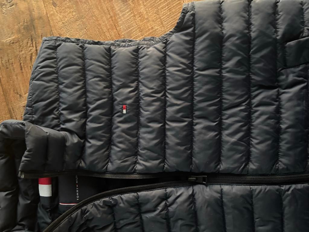 Nieuwe Tommy Hilfiger Bodywarmer - Donkerblauw - Maat XS, Verzenden, Nieuw, Maat 46 (S) of kleiner, Blauw