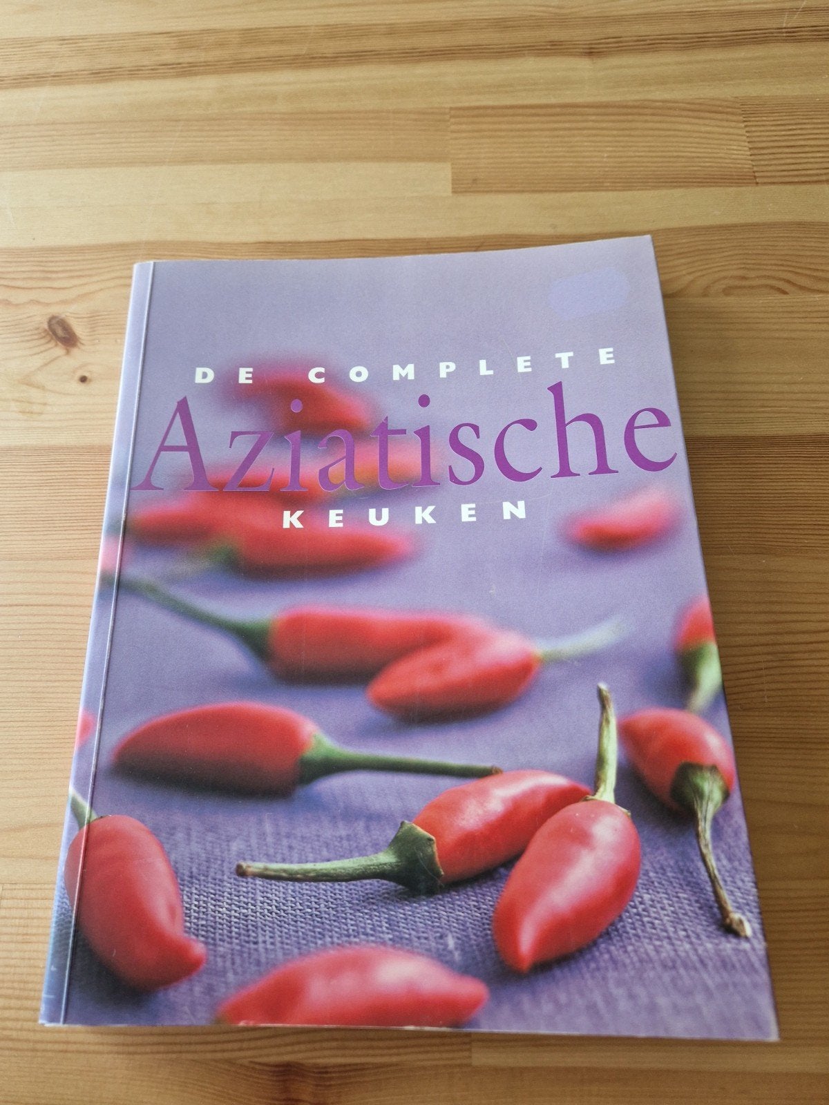 De complete Aziatische keuken, Boeken, Kookboeken, Azië en Oosters, Hoofdgerechten, Ophalen of Verzenden, Zo goed als nieuw