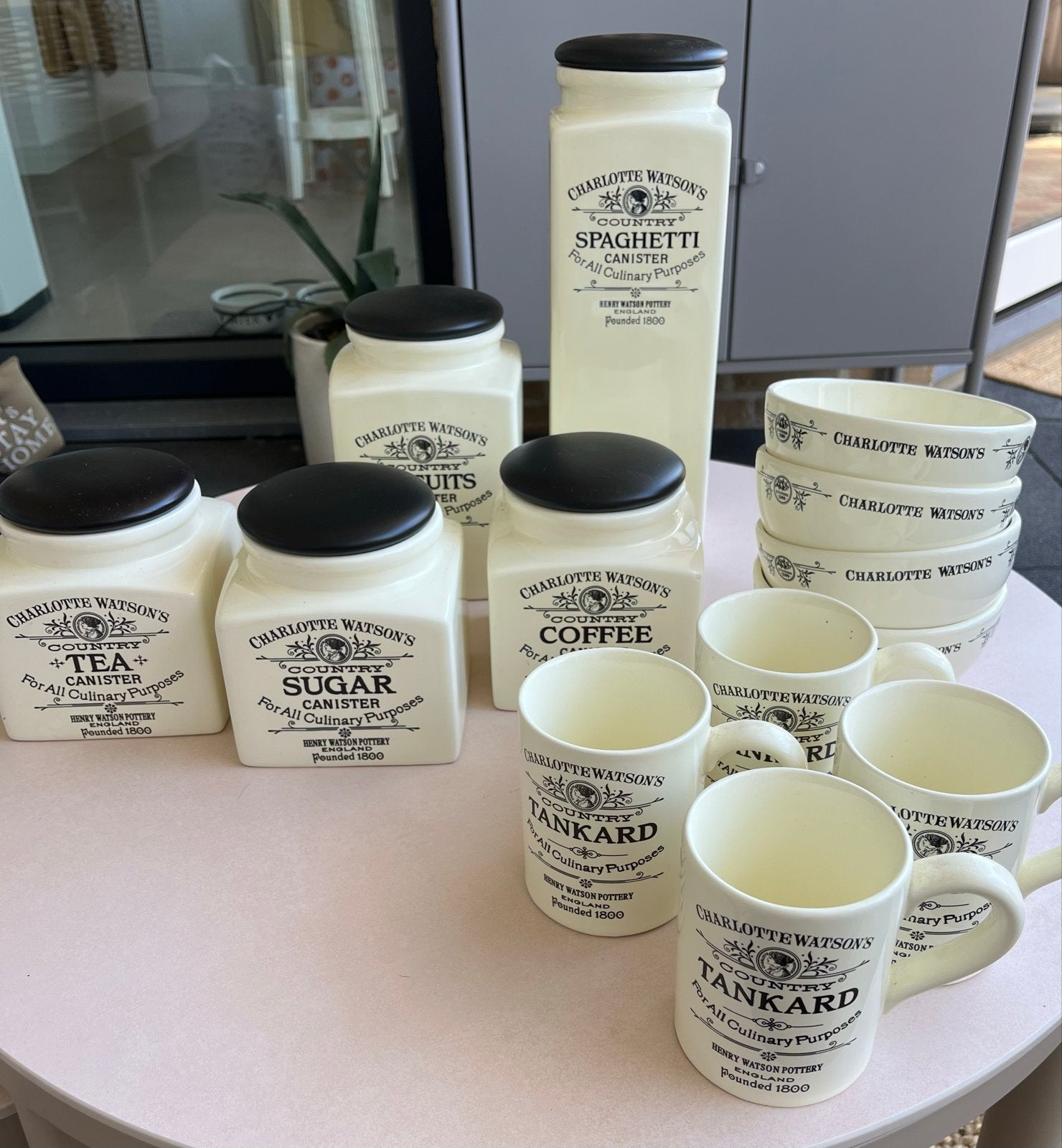Charlotte Watson's Country Servies: 4 kommen en 4 mokken, Huis en Inrichting, Ophalen, Overige merken, Keramiek, Landelijk/Boerenbont