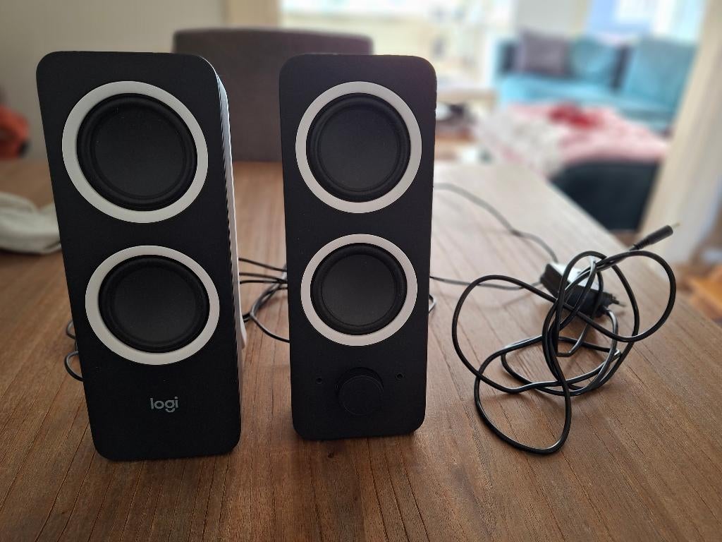 Logitech Z200, Computers en Software, Pc speakers, Ophalen, Zo goed als nieuw, Audiokanaal 2, Logitech