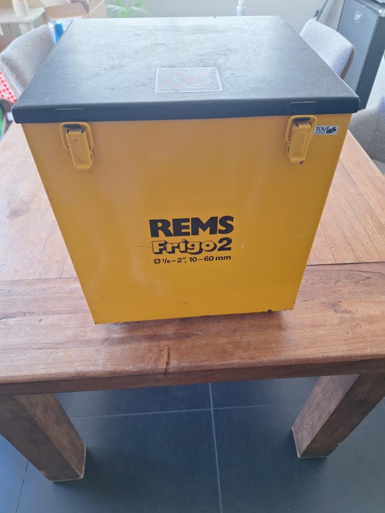 Rems bevriezings-apparaat, Ophalen, Zo goed als nieuw