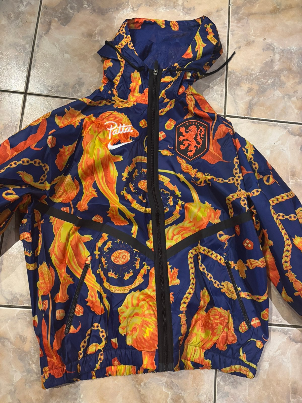 Nike x Patta KNVB Anthem Jacket maat M, Ophalen of Verzenden, Nieuw, Maat 48/50 (M), Oranje