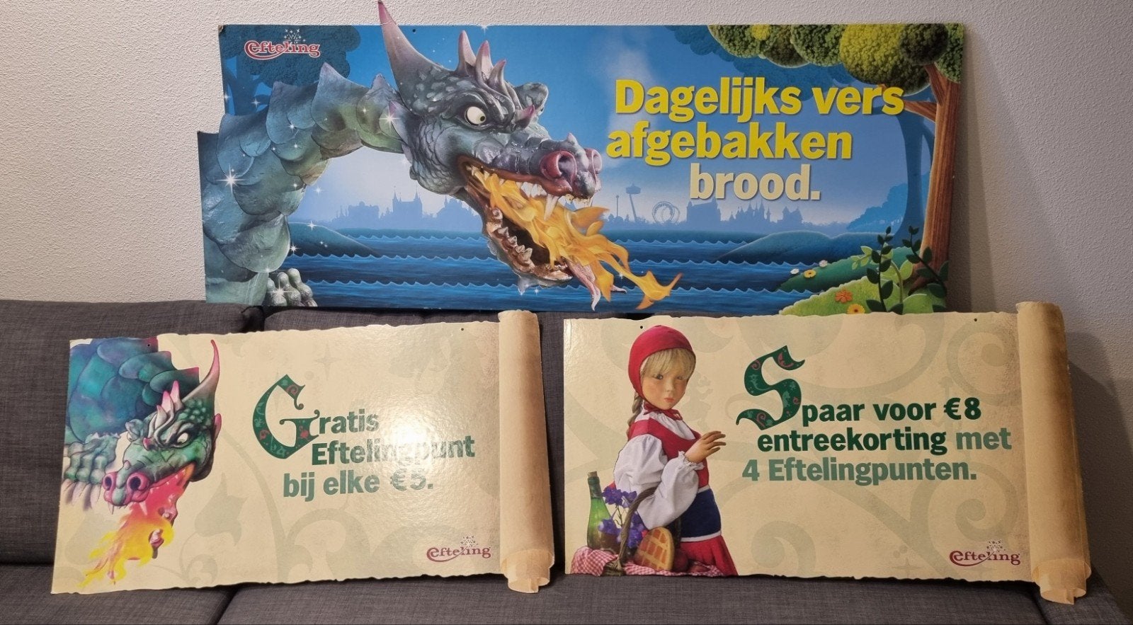 Efteling - kartonnen reclame posters -Draak en Roodkapje, Verzamelen, Efteling, Ophalen, Zo goed als nieuw, Overige typen