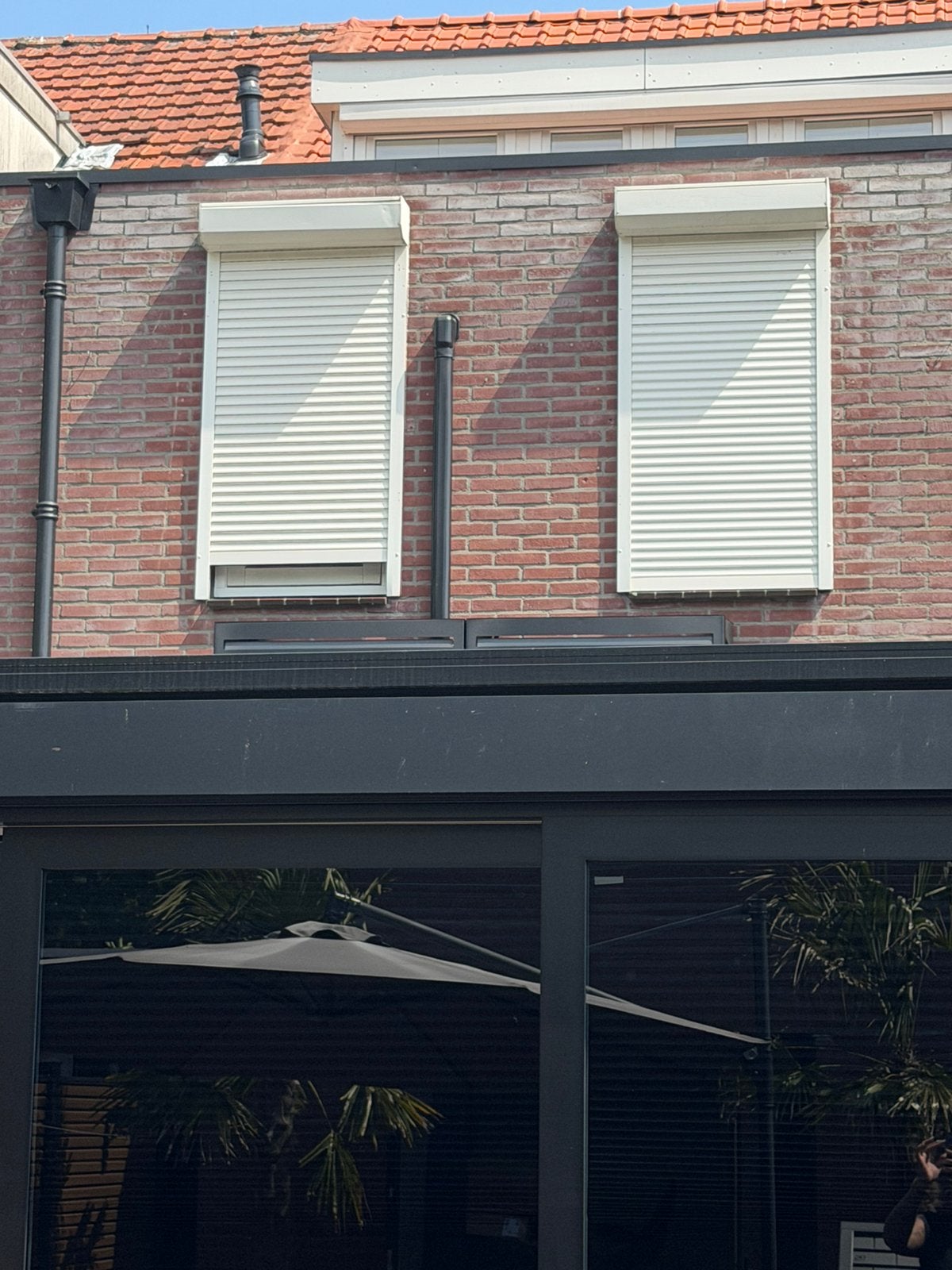 Diverse rolluiken te koop electrisch, Doe-het-zelf en Verbouw, Rolluiken, Ophalen of Verzenden, Zo goed als nieuw, Wit