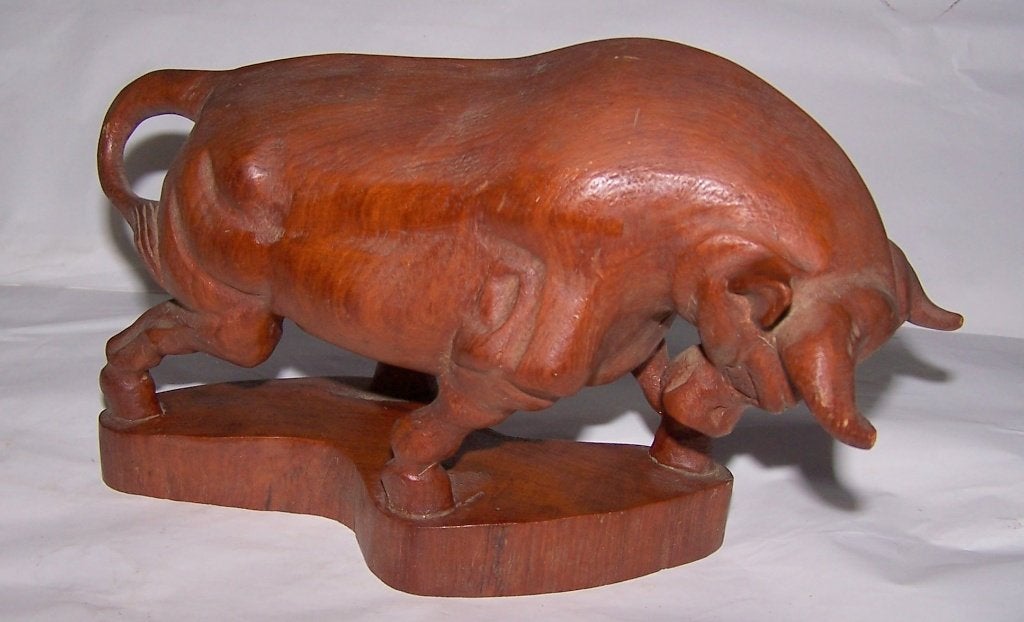 Handgesneden massief houten stier beeld. 24x14cm. Nwst., Houtsnijwerk, Ophalen of Verzenden, Zoogdier, 20 - 50 cm