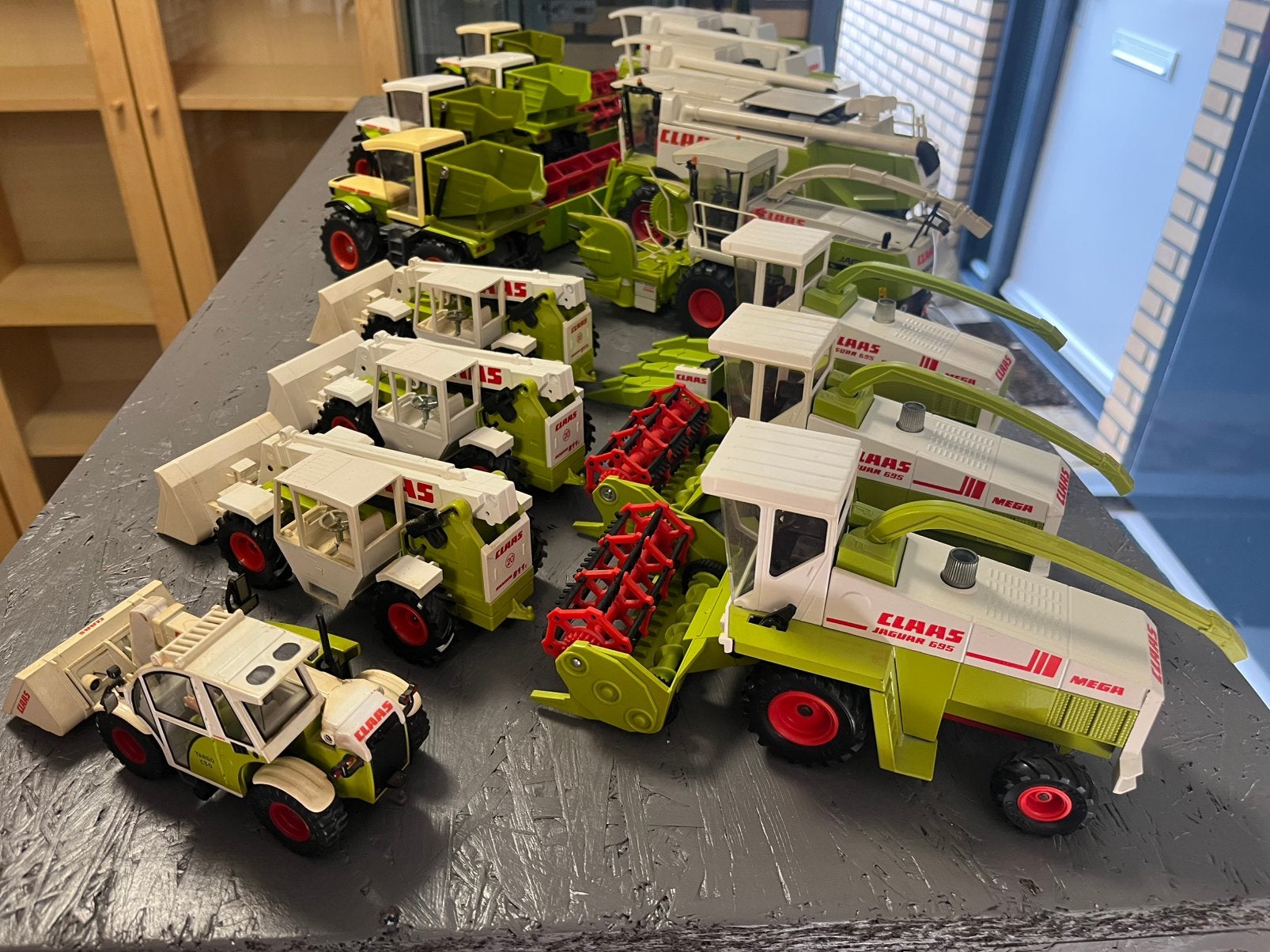 Partij Claas combines hakselaars tractors Siku Norscot 15 st, Ophalen of Verzenden, Zo goed als nieuw, Tractor of Landbouw, SIKU
