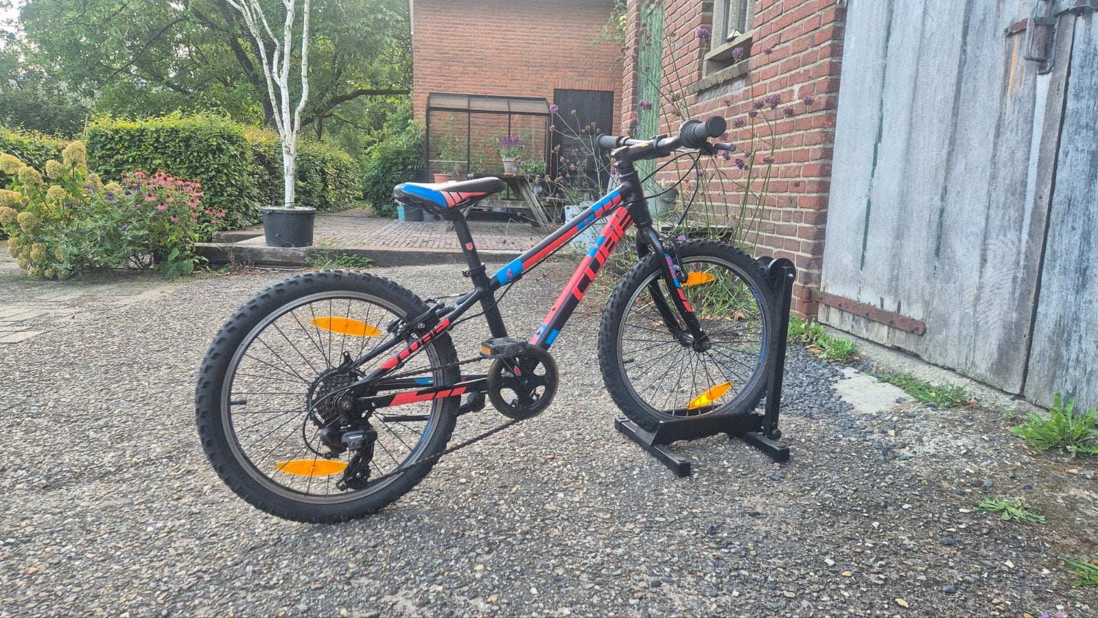 Cube 200 Race kinderfiets - Goed rijdend met gebruikssporen, Ophalen, 20 inch of meer, Gebruikt, Velgrem