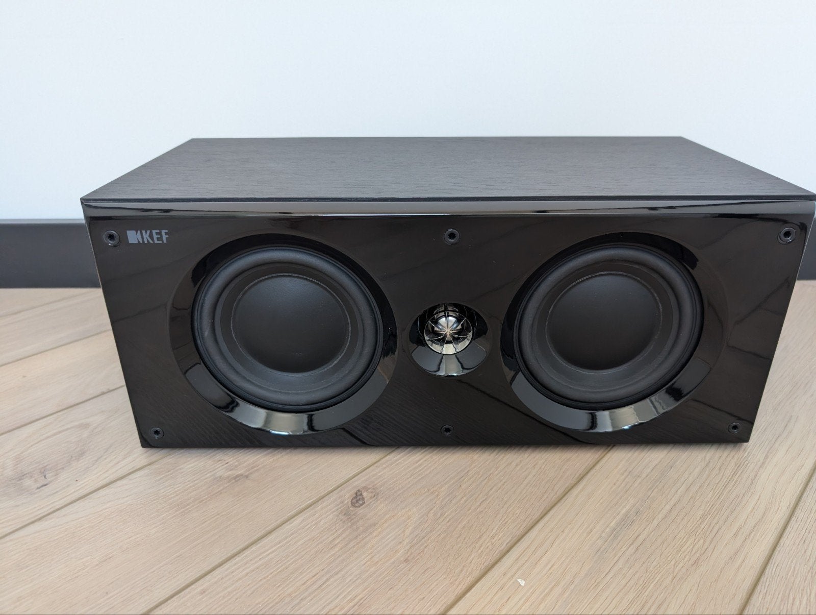KEF C6LCR Center Speaker - Zwart, Zo goed als nieuw, Center speaker, Ophalen, 150 watt of meer