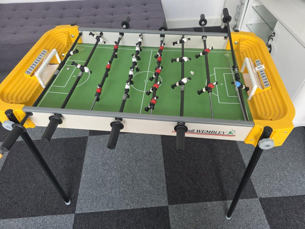 Tafelvoetbal, Ophalen, Gebruikt