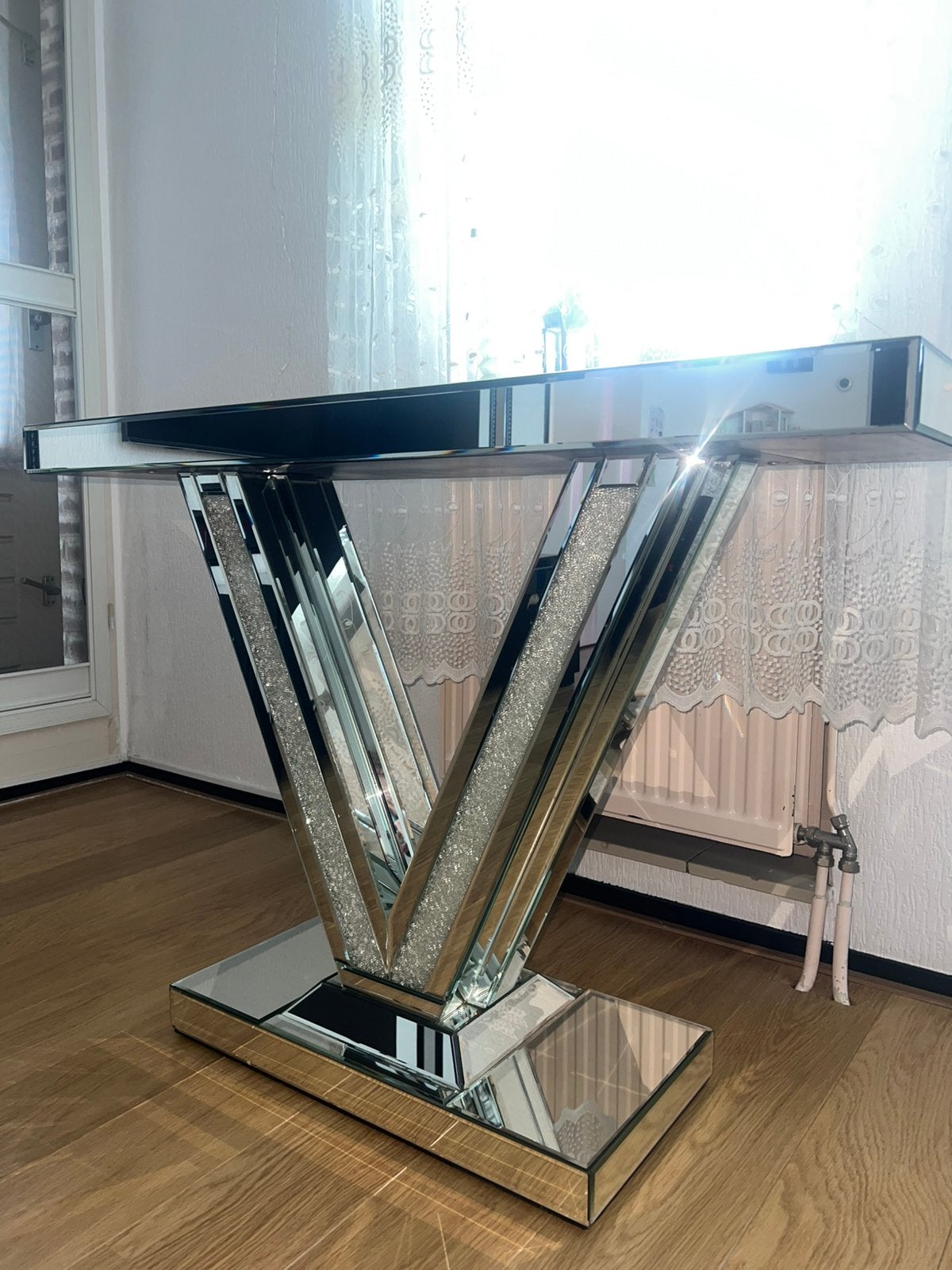 Moderne sidetable – als nieuw, Ophalen