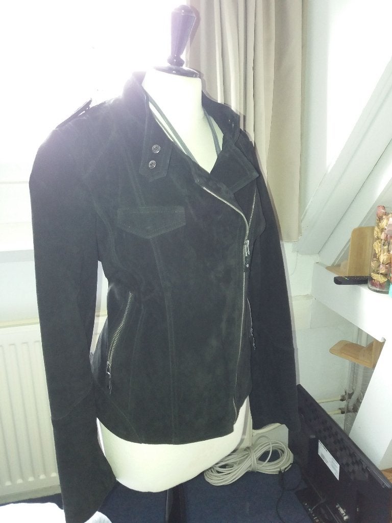 nieuwstaat suede jas M-38/40, Ophalen of Verzenden, Zo goed als nieuw, Maat 38/40 (M), Zwart