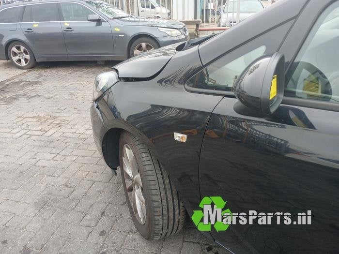 Scherm links-voor van een Opel Corsa, Gebruikt, -, -, Opel