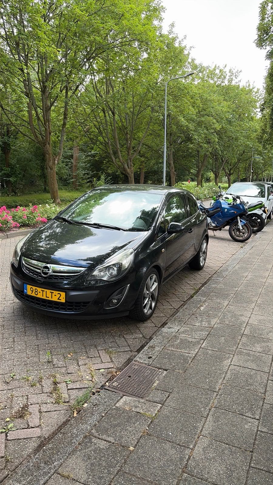 Opel Corsa 1.2 16V LPG 3D 2012 Zwart, Voorwielaandrijving, 4 cilinders, 1229 cc, Zwart