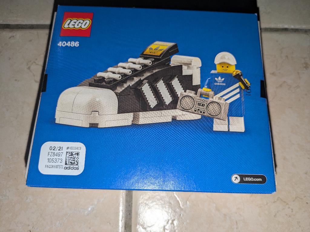 Lego - Mini Adidas Originals Superstar - 40486, Overige thema's, Lego, Nieuw, Ophalen of Verzenden