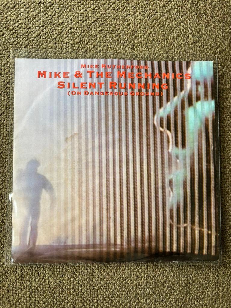 Mike & the Mecanics - Silent Running, Ophalen of Verzenden, Zo goed als nieuw, 7 inch, Pop
