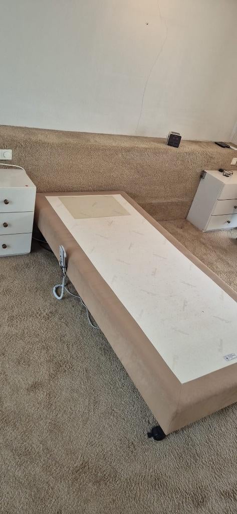Pullman elektrische boxspring 90x200 (incl matras en topper), Ophalen, Gebruikt, 90 cm, Eenpersoons