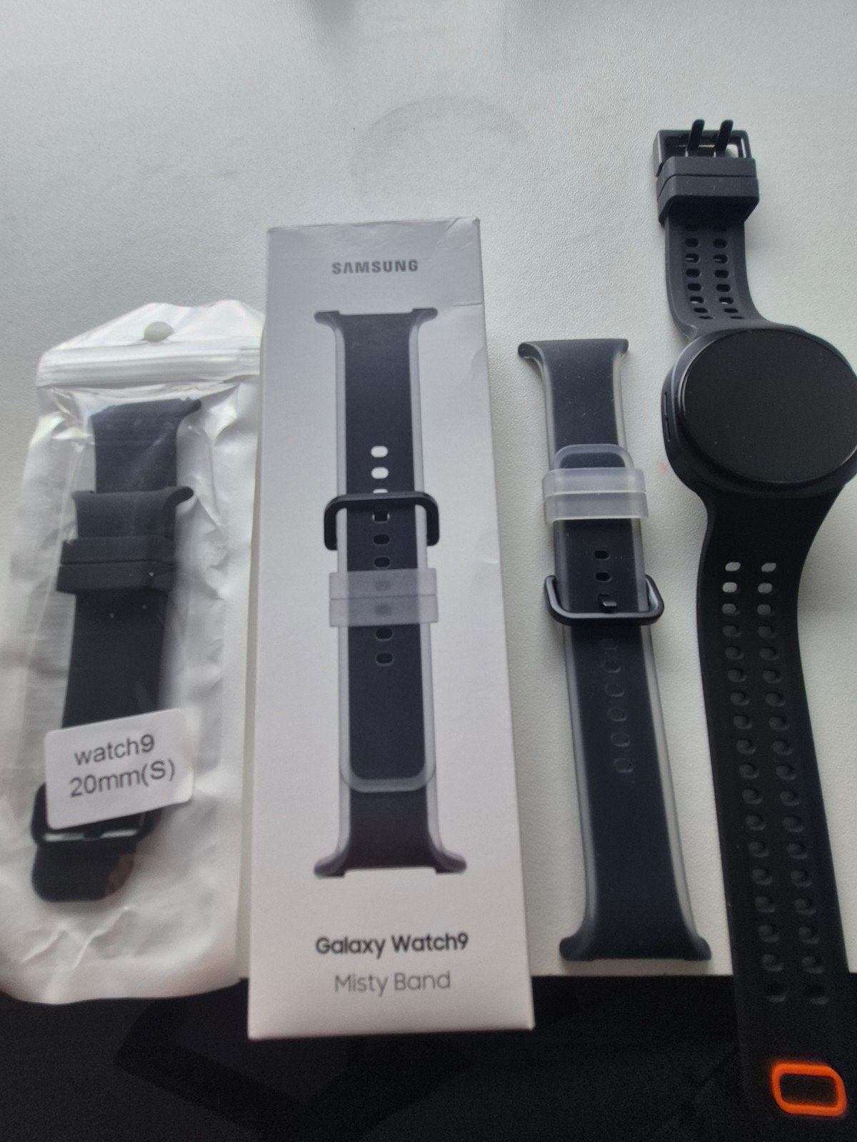 Samsung Watch 9 met 3 bandjes