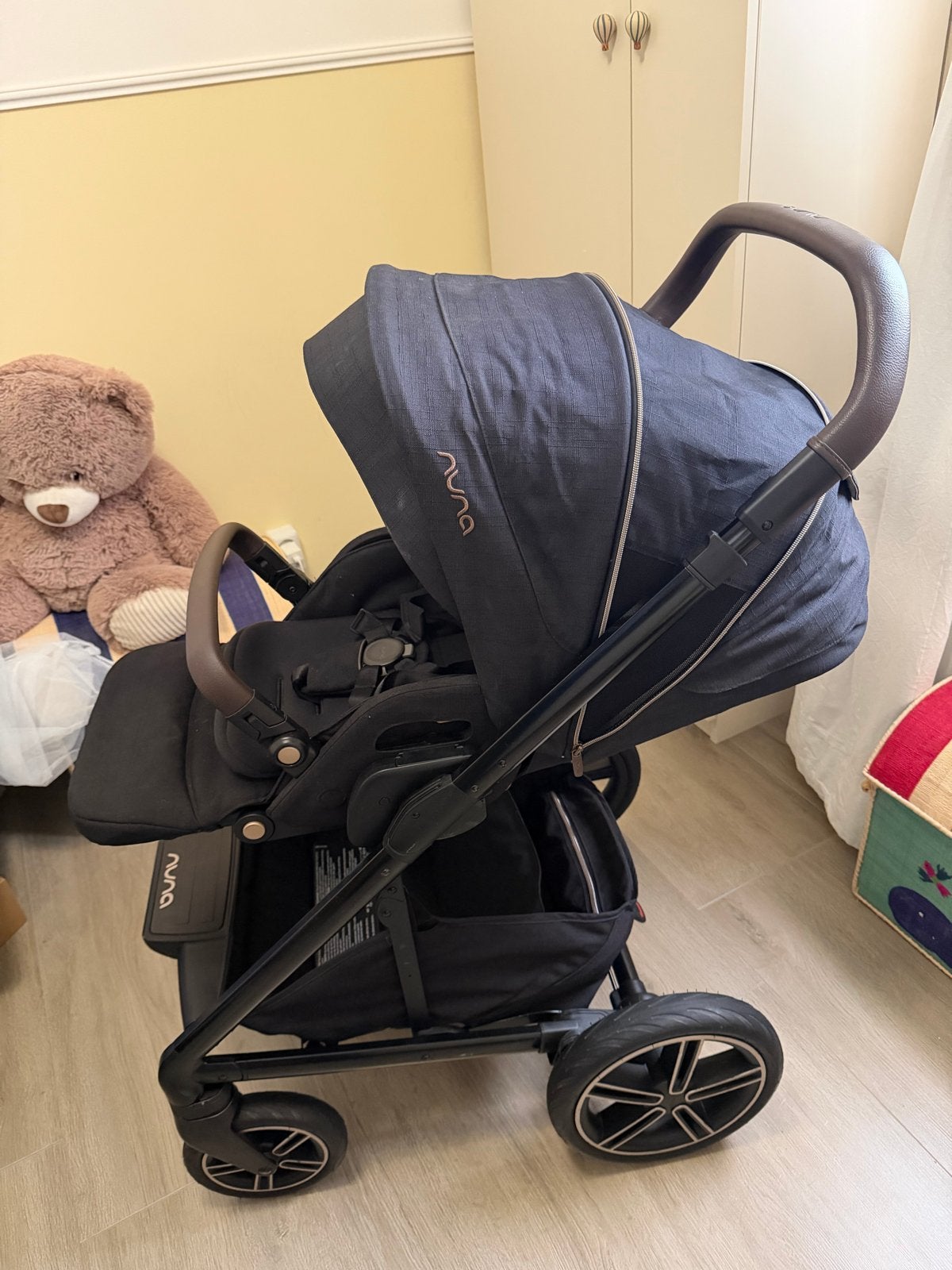 Foto 5 van Nuna MIXX Next Riveted Kinderwagen + Nuna Mixx RW (reiswieg)