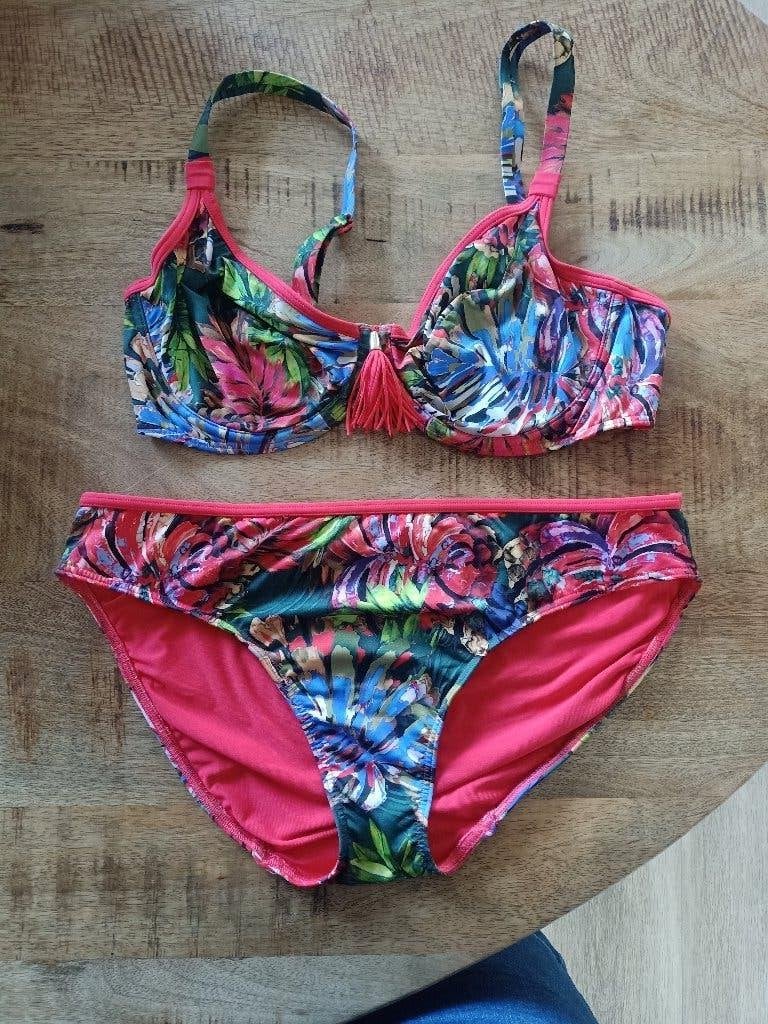 Prima donna bikini 80 D broekje 42 ZGAN rood multicolor 80D, Ophalen of Verzenden, Zo goed als nieuw, Bikini, Prima Donna