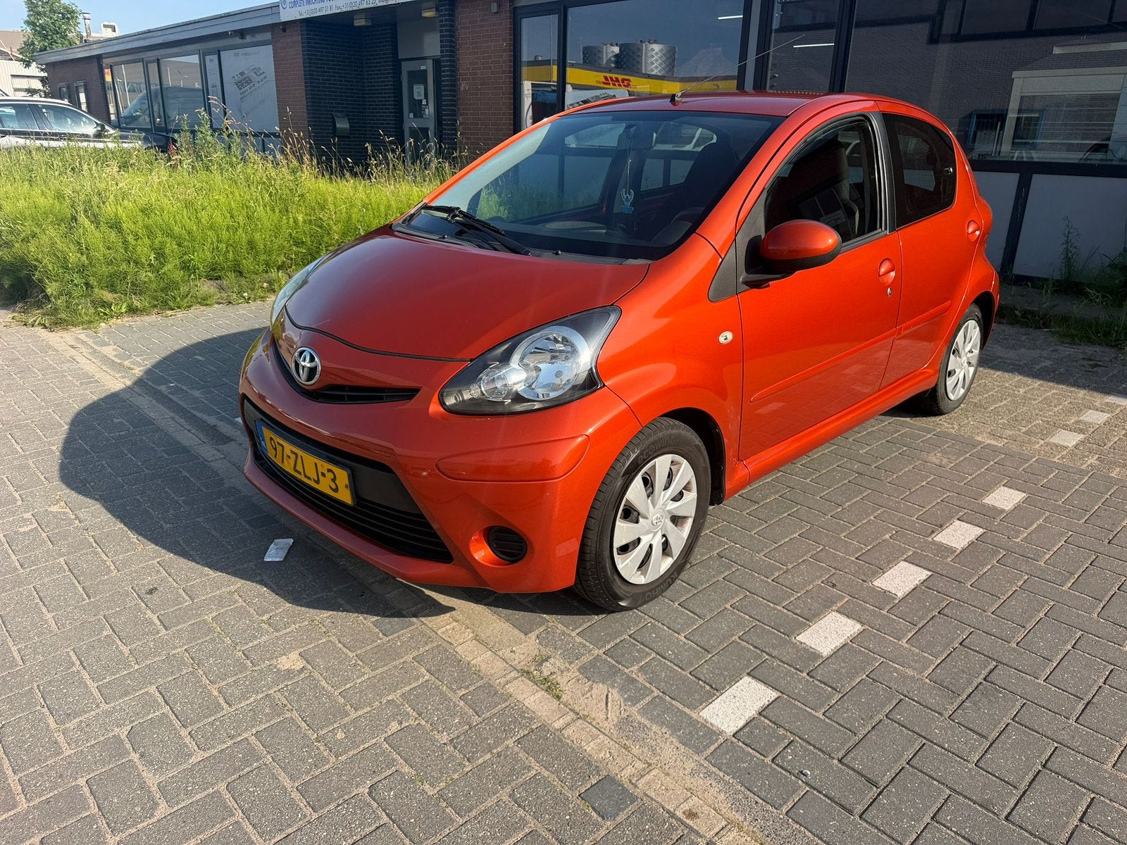 Toyota Aygo 1.0 12V Vvt-i 5DRS 2013 zeer goede auto, Auto's, Voorwielaandrijving, Overige kleuren, 4 stoelen, Origineel Nederlands