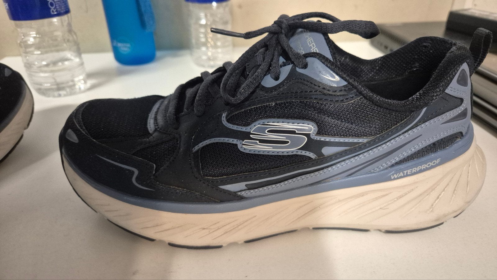 Skechers Waterdichte Hardloopschoenen 39 Donkerblauw, Skechers, Blauw, Sportschoenen, Ophalen of Verzenden