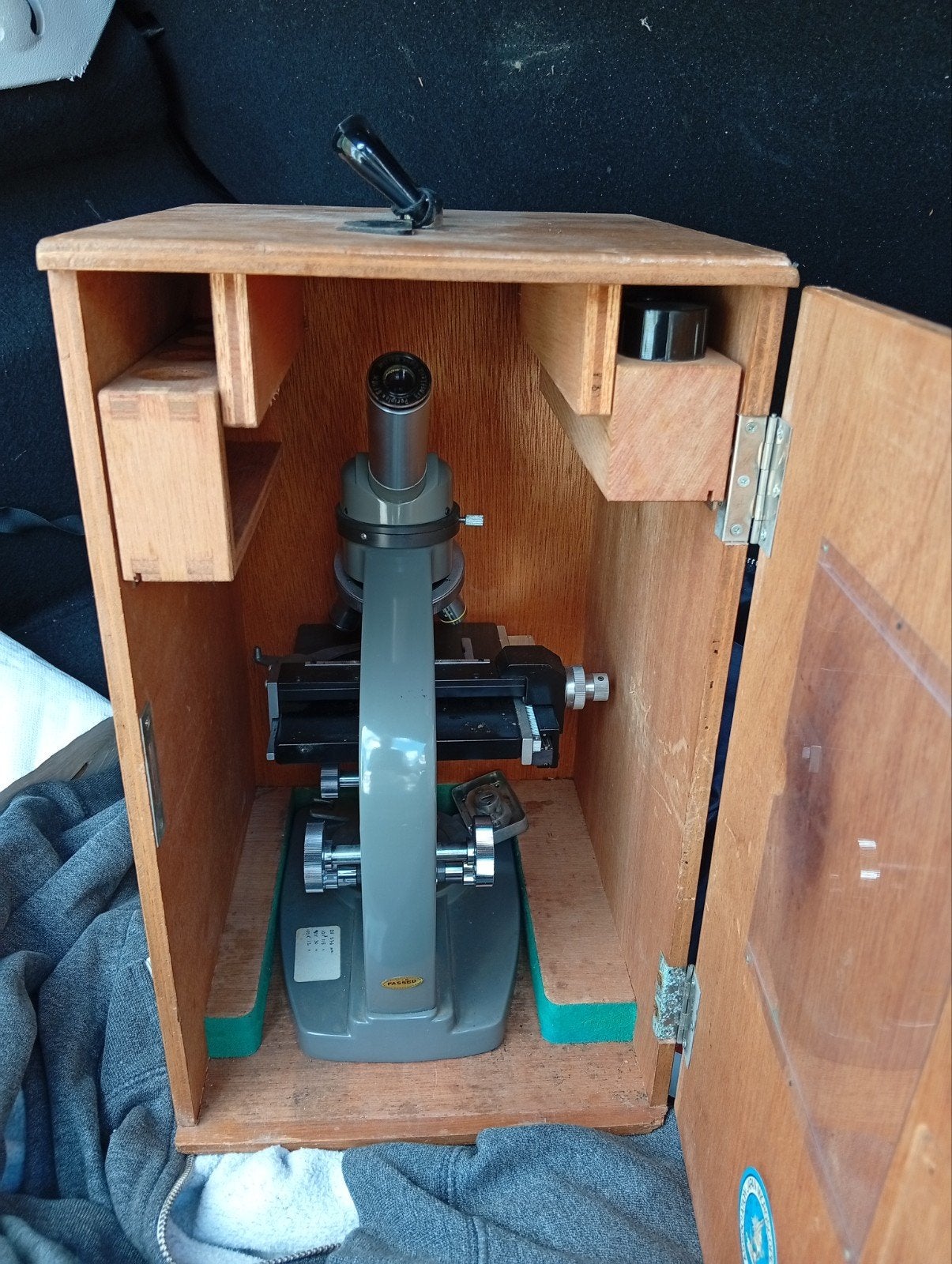 Vintage Asako Tokyo Biologische Microscoop met Houten Kist, Ophalen of Verzenden, Gebruikt, 400x tot 1000x, Biologische microscoop