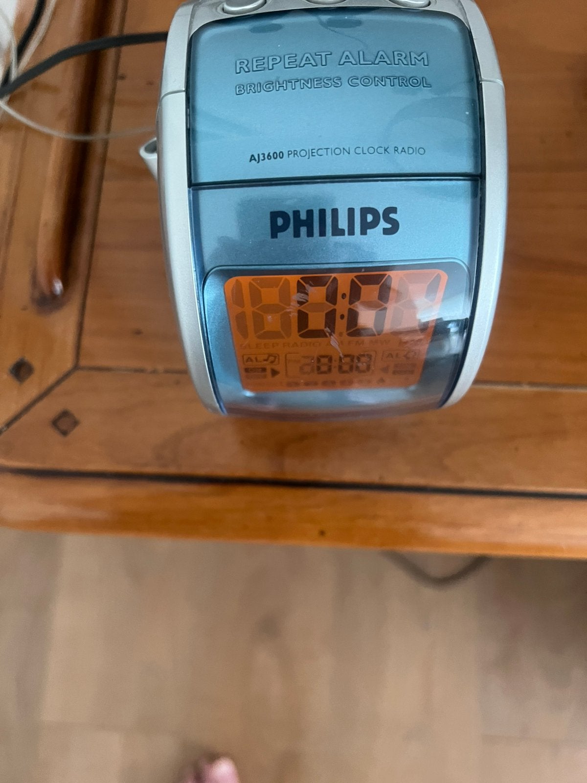 Philips wekker radio, de tijd schijnt op het plafond, Ophalen of Verzenden, Gebruikt